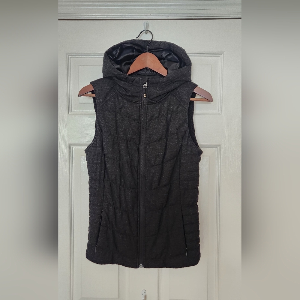 Black Quilted Sleeveless Vest with Hood and pockets